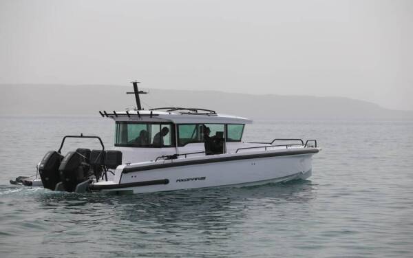 Axopar 37 XC Cross Cabin Popeye