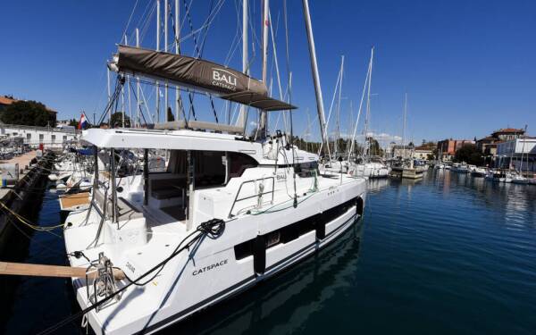 Bali Catspace Fux 4 Sail