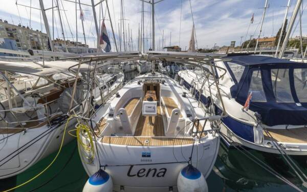Bavaria Cruiser 34 Style Lena