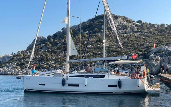 Dufour 430 GL Isabella