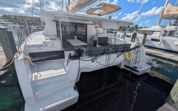 Fountaine Pajot Astrea 42 EDEN BLUE 