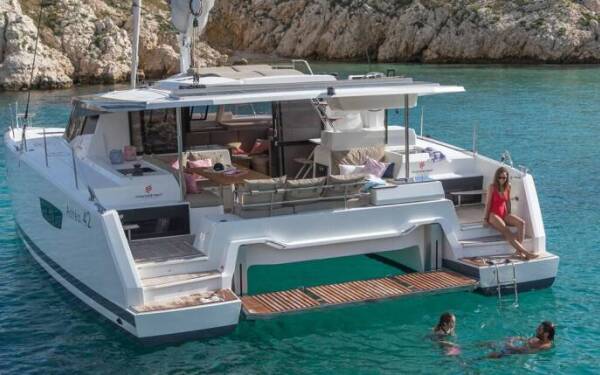 Fountaine Pajot Astrea 42 Rossa