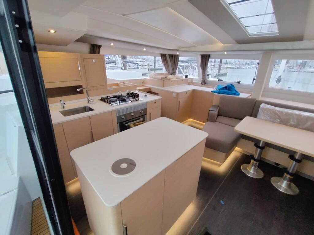 Fountaine Pajot FP 44 Quatuor Avamare