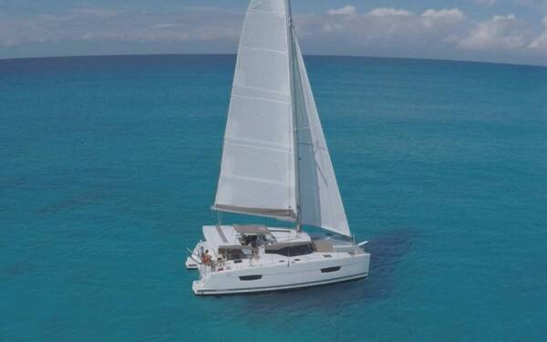 Fountaine Pajot Isla 40 One of Us