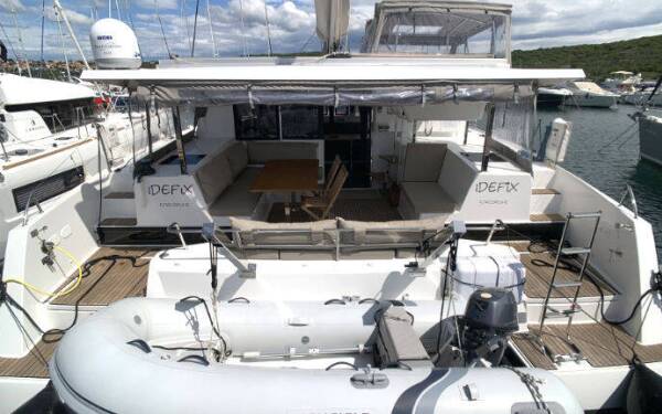 Fountaine Pajot Lucia 40 Idefix