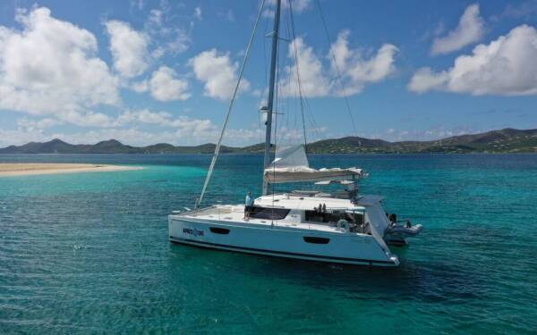 Fountaine Pajot Saba 50 Apres Ski
