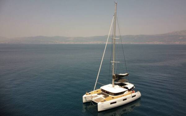 Lagoon 46 OW Uncharted