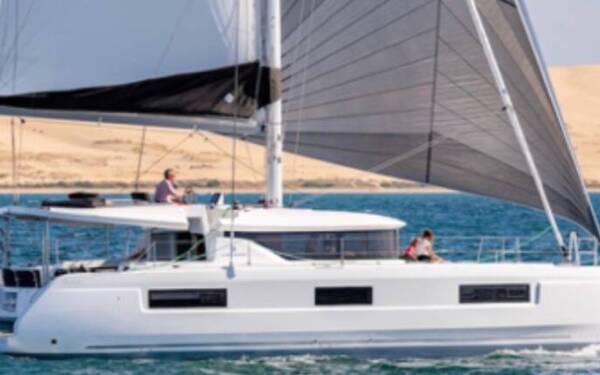 Lagoon 46 OW Sail Away