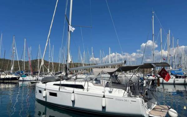 Oceanis 34.1 Sail Lynx
