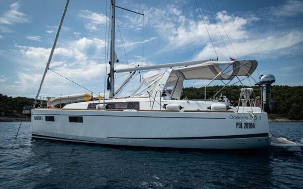 Oceanis 35.1 Maya Bay 2