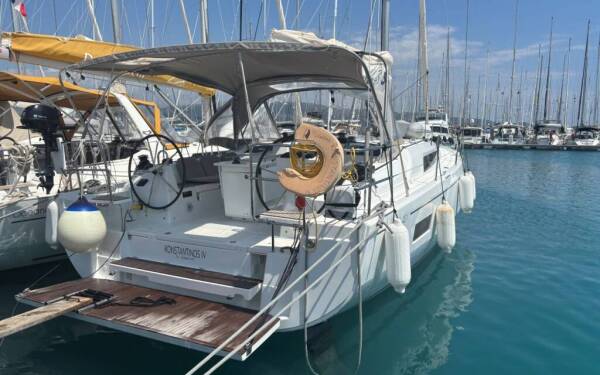 Oceanis 40.1 KONSTANTINOS IV