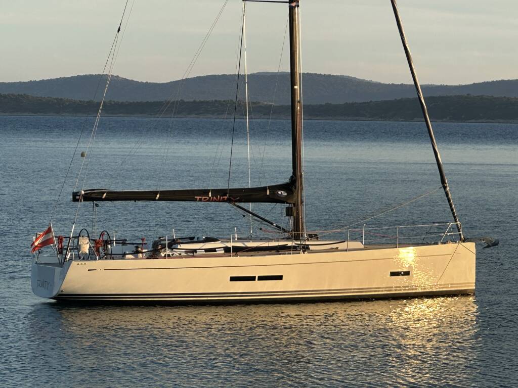 Solaris One 44 Trinity