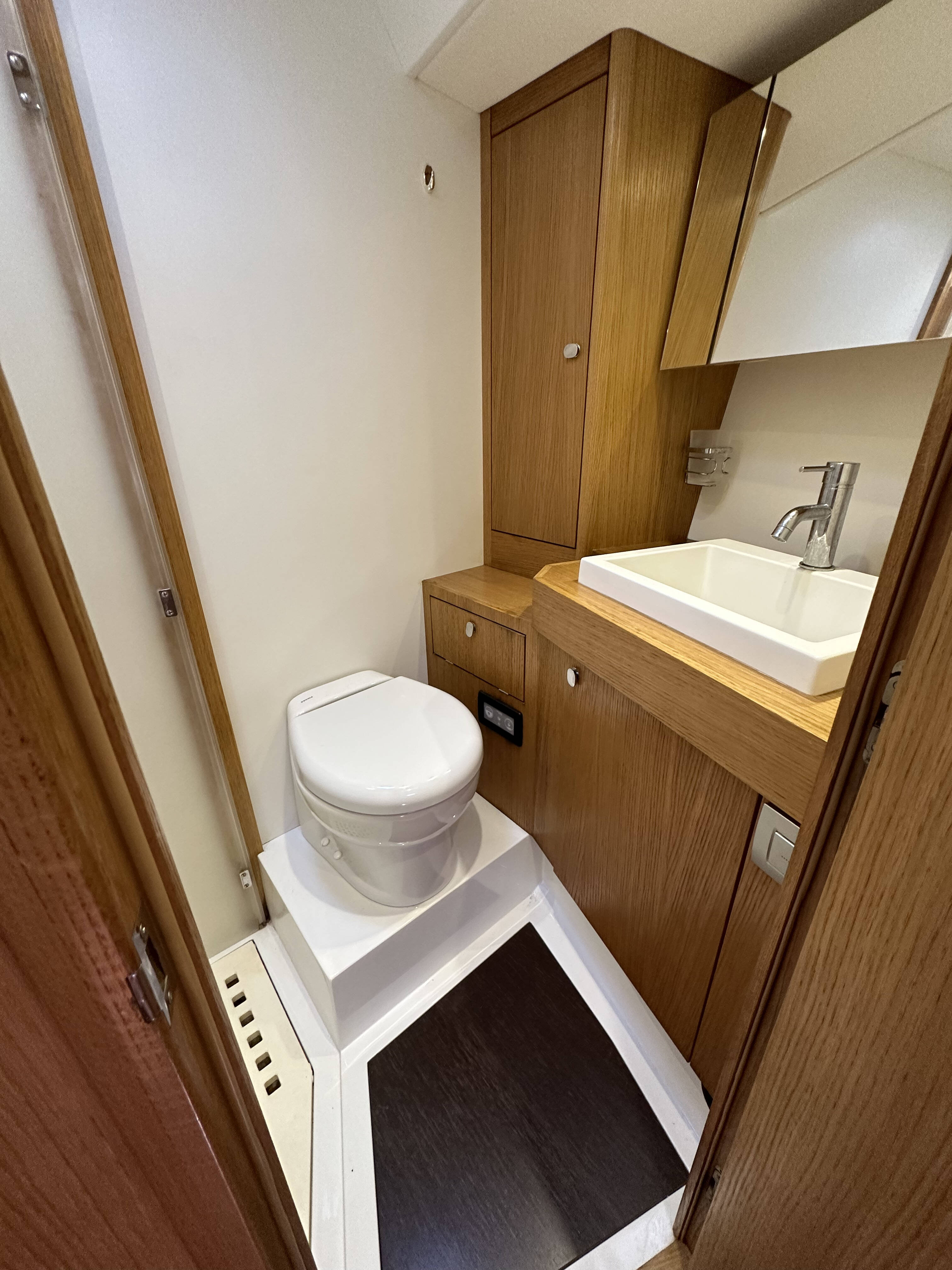 Solaris One 44 Trinity