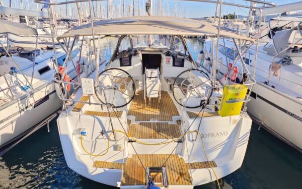 Sun Odyssey 379 Soprano