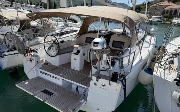 Sun Odyssey 410 Sunset Kiss