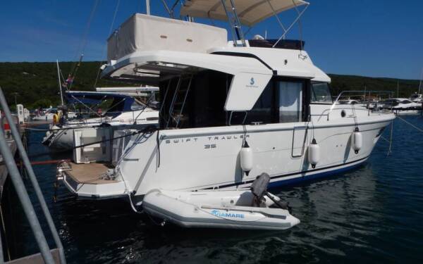 Swift Trawler 35 Kayci